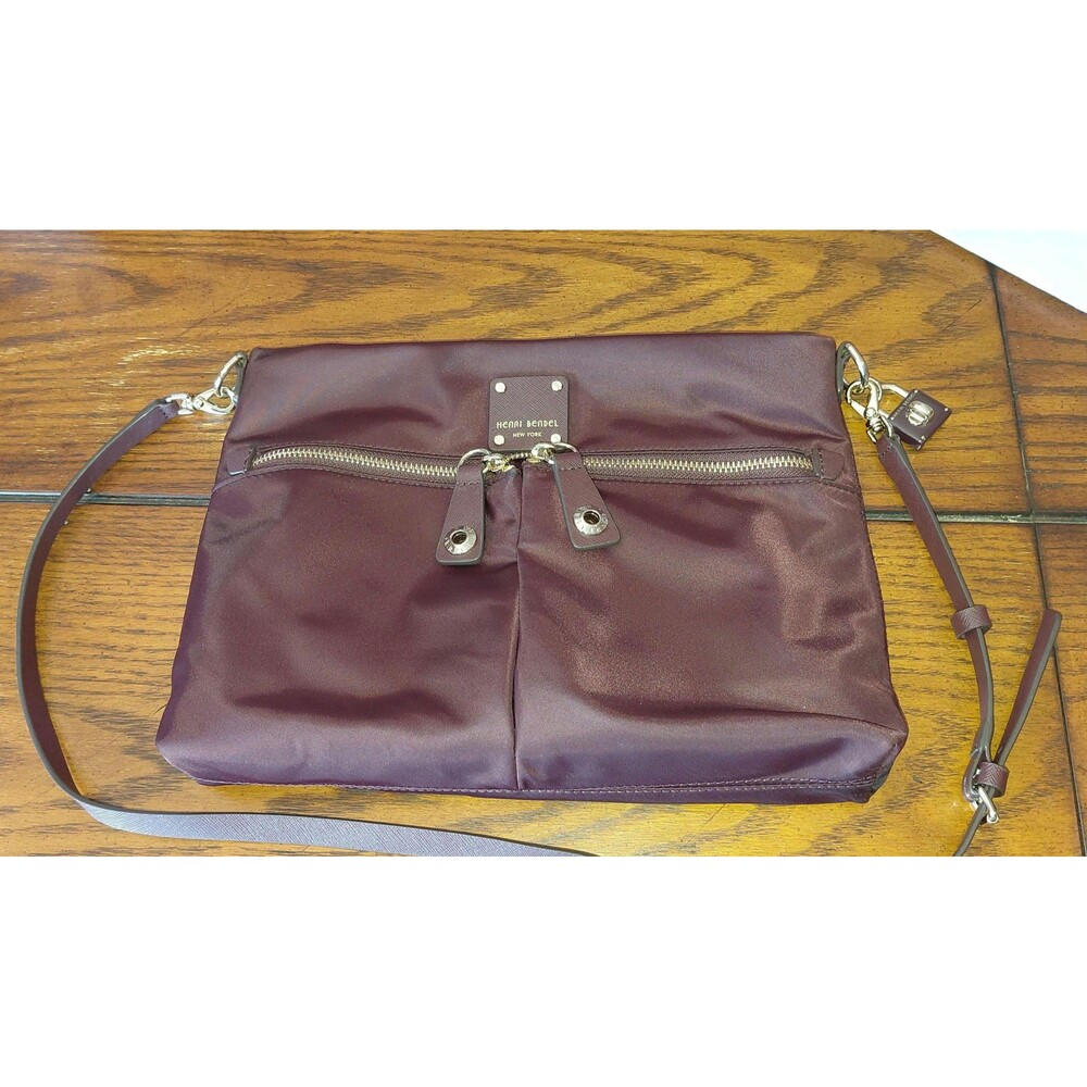 Nwot COA New York luxury retailer Henri Bendel Burgundy Nylon Xbody Retail $259
